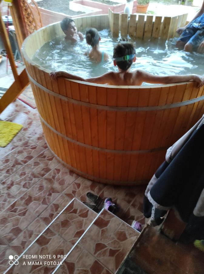 Gemenc Vendégház Hercegszanto Esterno foto